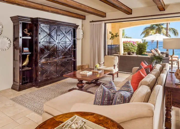Hacienda Club Front 4 Be34droom Be Rented As A 3 Bedroom Villa
