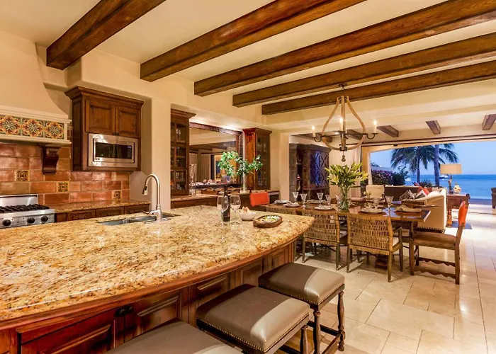 Hacienda Club Front 4 Be34droom Be Rented As A 3 Bedroom *