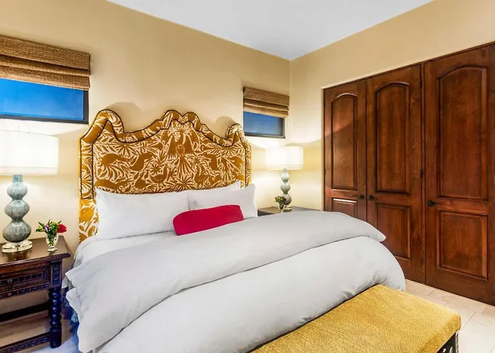 Hacienda Club Front 4 Be34droom Be Rented As A 3 Bedroom Villa *